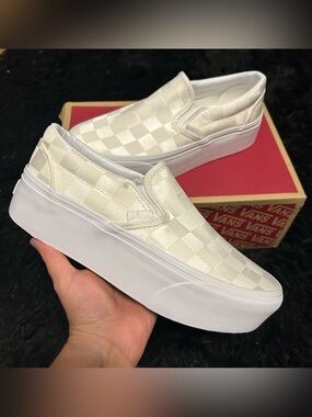 VANS checkerboard satin cream platform slip on shoes sneakers women’s 7 new